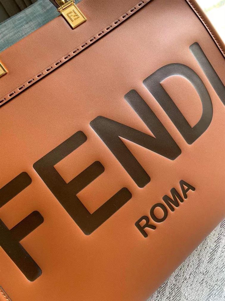 FENDI SUNSHINE MEDIUM BROWN LEATHER SHOPPER