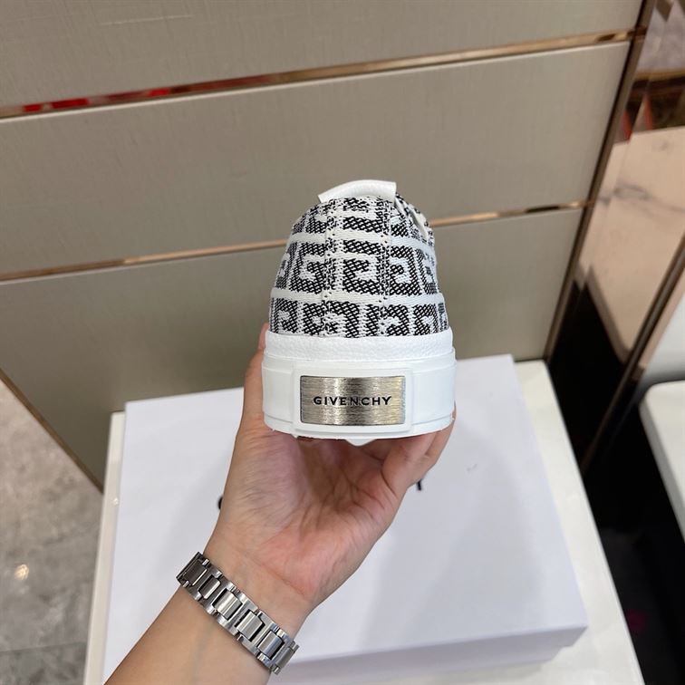 GIVENCHY CITY SNEAKERS IN 4G JACQUARD - GVC015