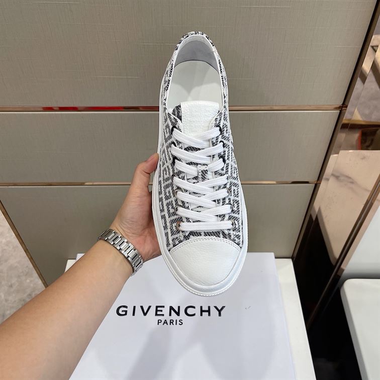 GIVENCHY CITY SNEAKERS IN 4G JACQUARD - GVC015