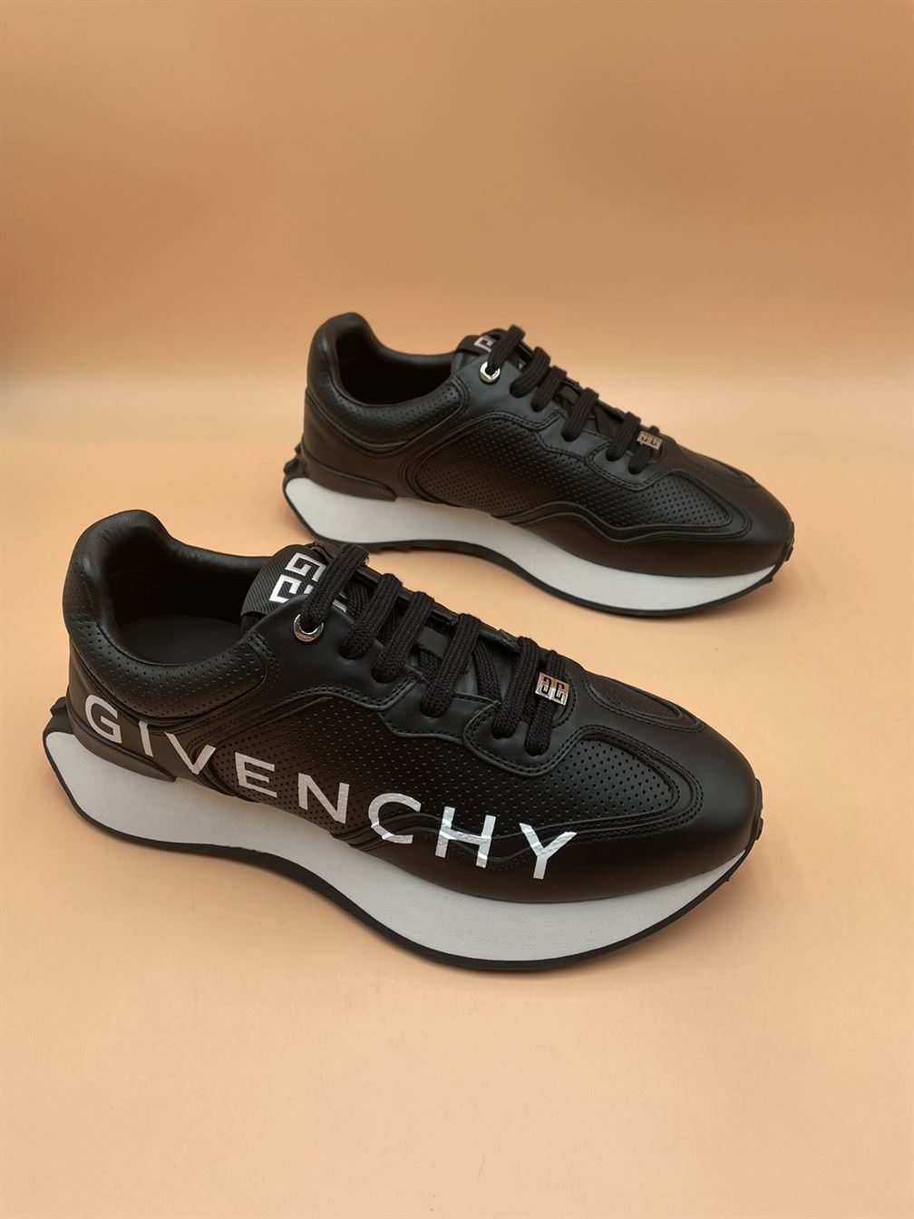 GIVENCHY RUNNER SNEAKERS IN PERFORATED LEATHER - GVC003