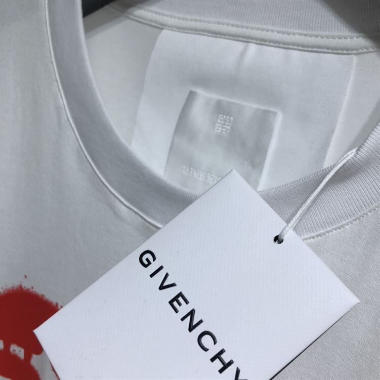 GIVENCHY SLIM FIT T-SHIRT IN JERSEY WITH TAG EFFECT PRINT - GTS001