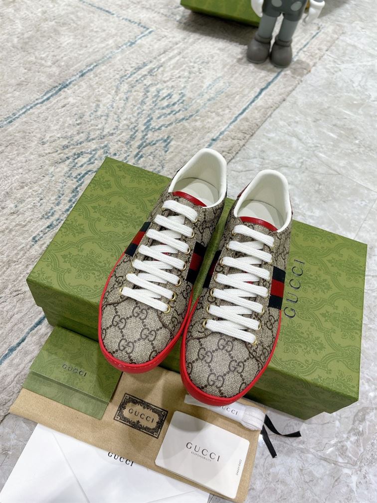 GUCCI ACE GG SUPREME SNEAKER - GCC091