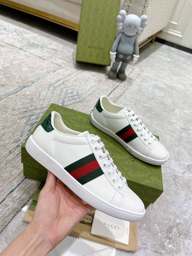 GUCCI ACE LEATHER SNEAKER - GCC089