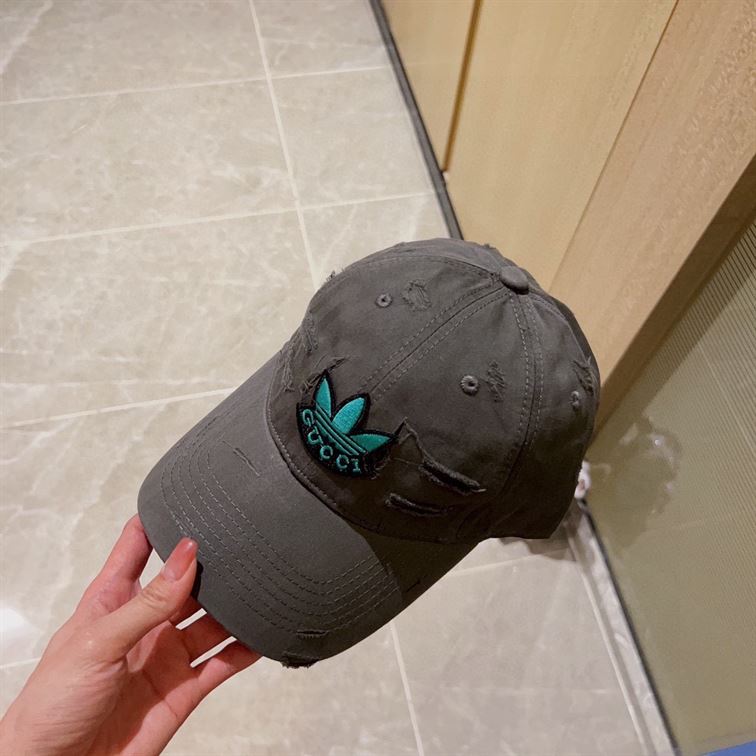 GUCCI BASEBALL HAT