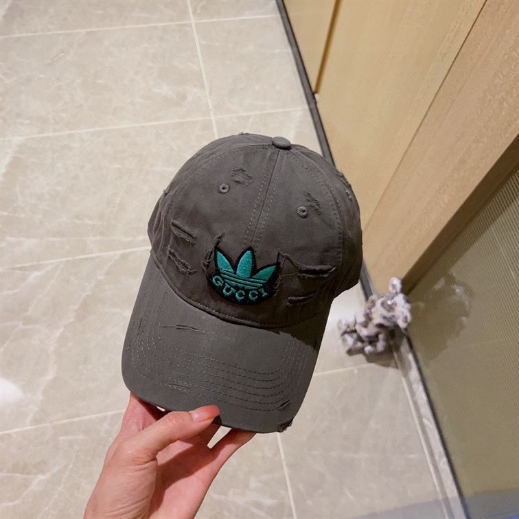 GUCCI BASEBALL HAT