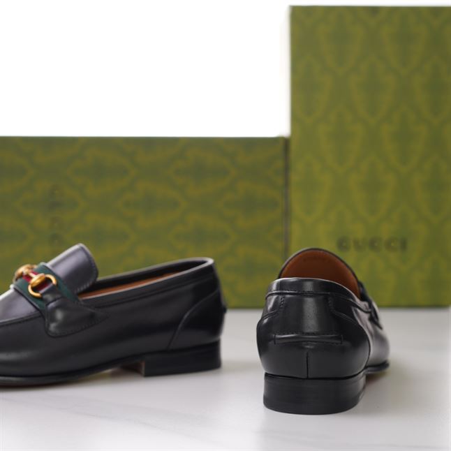 GUCCI BRIXTON WEB LOAFER IN LEATHER WITH HORSEBIT - GL013