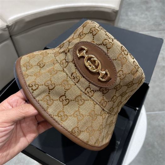GUCCI BUCKET HAT