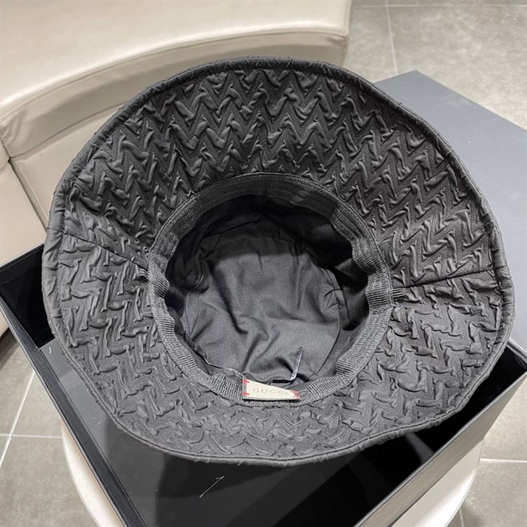 GUCCI BUCKET HAT