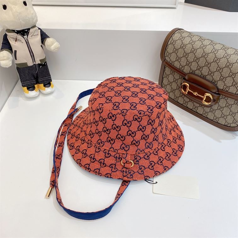 GUCCI BUCKET HAT
