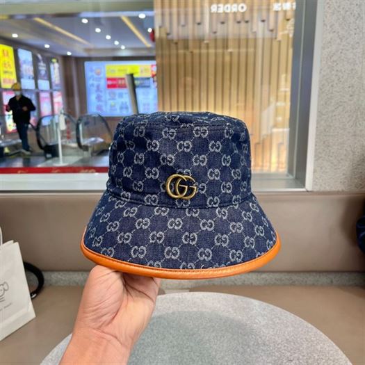 GUCCI BUCKET HAT