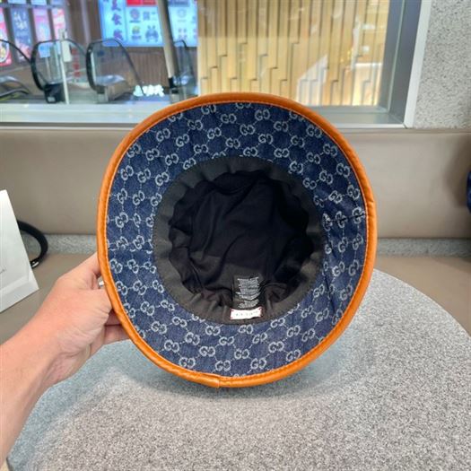 GUCCI BUCKET HAT