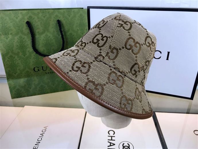 GUCCI BUCKET HAT
