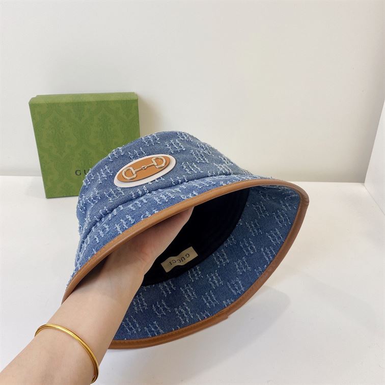 GUCCI BUCKET HAT