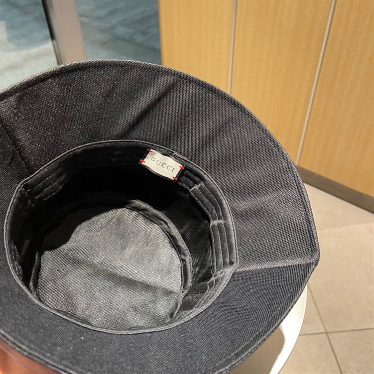 GUCCI BUCKET HAT