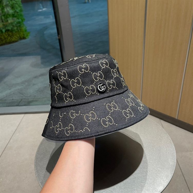 GUCCI BUCKET HAT