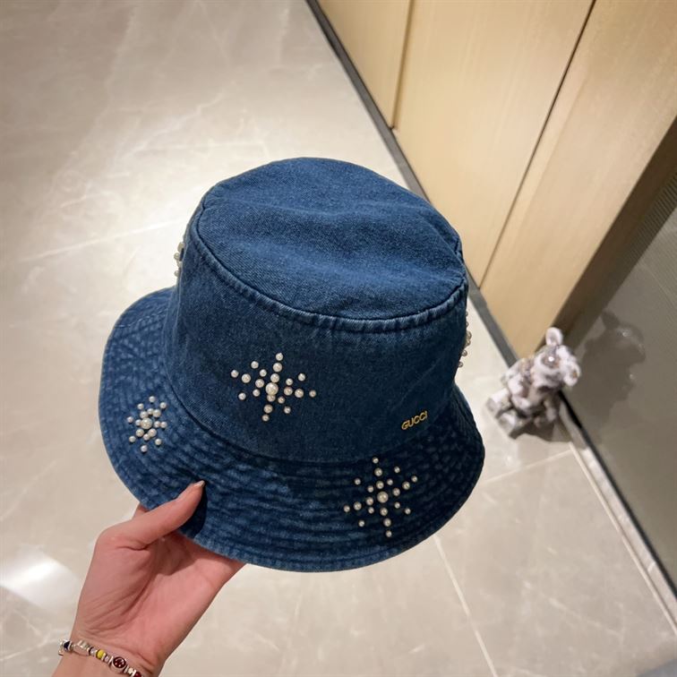 GUCCI BUCKET HAT