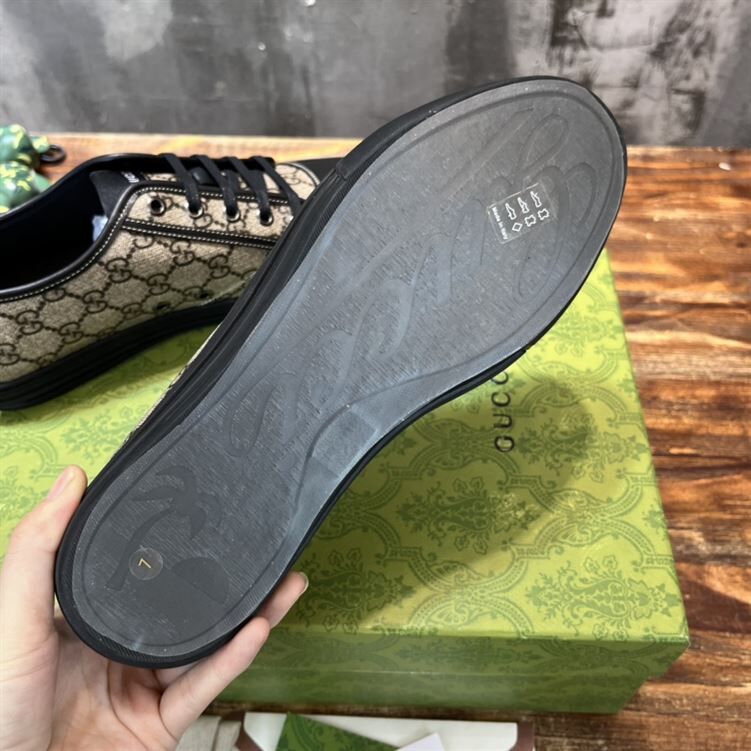 GUCCI CALIFORNIA GG PU FABRIC LOW-TOP SNEAKER - GCC054