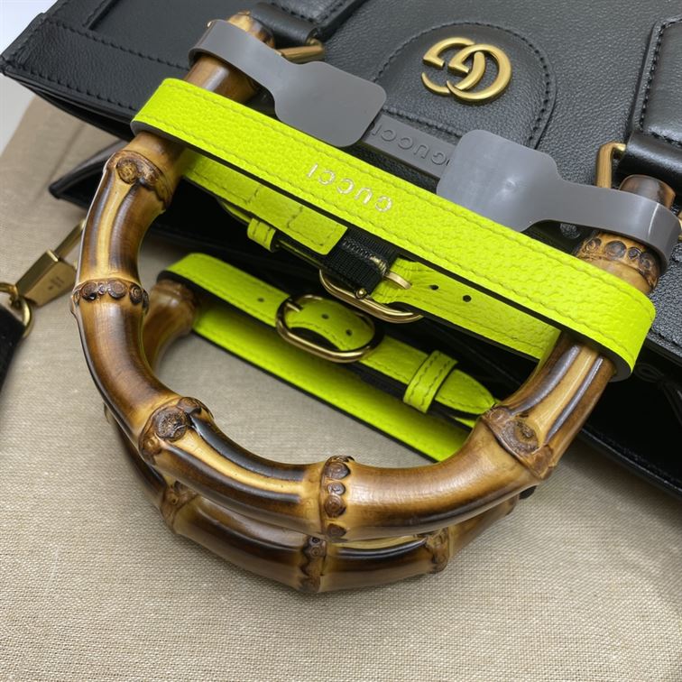 GUCCI DIANA SMALL NOTE BAG IN BLACK LEATHER