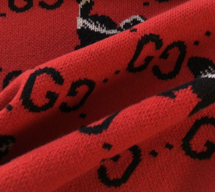 GUCCI GG AND SKUNK WOOL KNIT SWEATER - GCK012