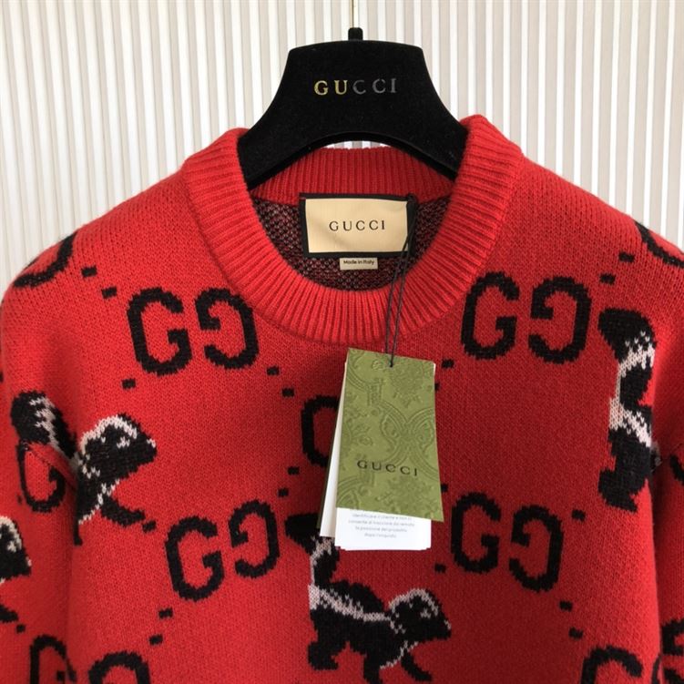 GUCCI GG AND SKUNK WOOL KNIT SWEATER - GCK012