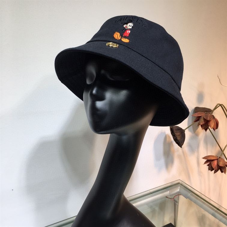 GUCCI GG BUCKET HAT