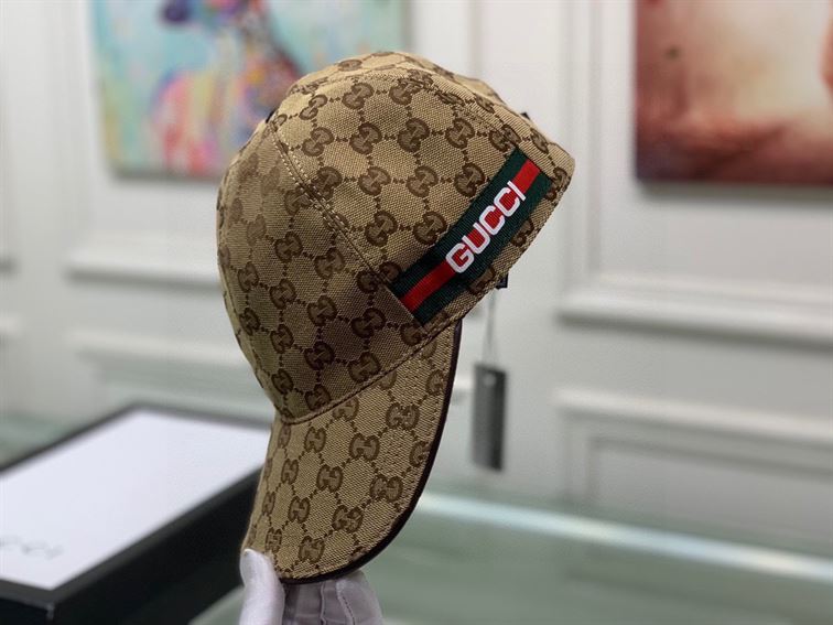 GUCCI GG CANVAS BASEBALL HAT