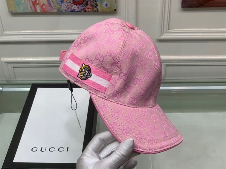 GUCCI GG CANVAS BASEBALL HAT