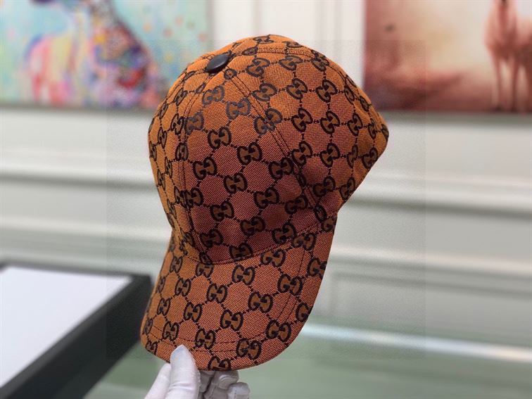 GUCCI GG CANVAS BASEBALL HAT