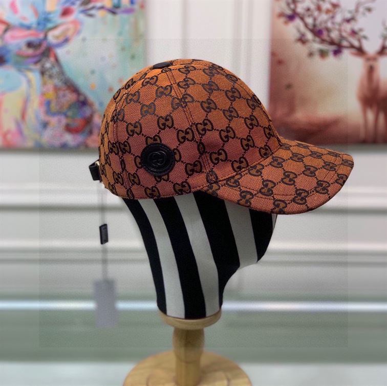 GUCCI GG CANVAS BASEBALL HAT