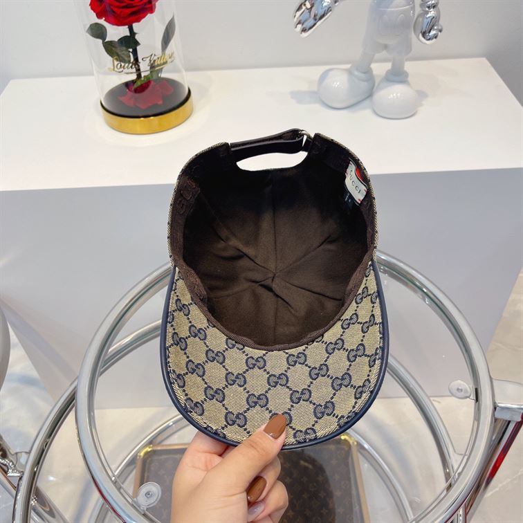 GUCCI GG CANVAS BASEBALL HAT
