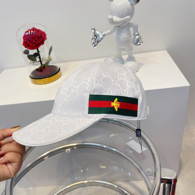 GUCCI GG CANVAS BASEBALL HAT