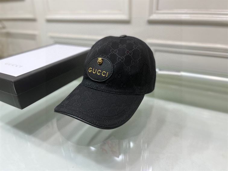 GUCCI GG CANVAS BASEBALL HAT