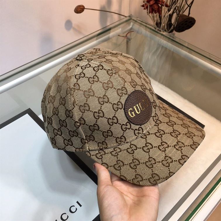 GUCCI GG CANVAS BASEBALL HAT