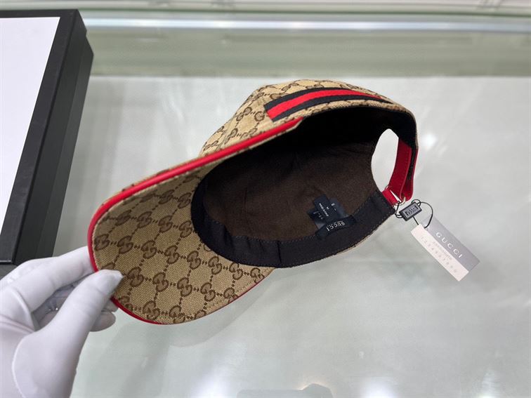 GUCCI GG CANVAS BASEBALL HAT