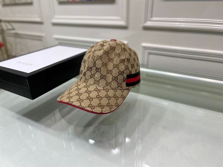 GUCCI GG CANVAS BASEBALL HAT