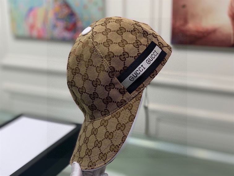 GUCCI GG CANVAS BASEBALL HAT
