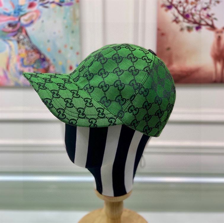 GUCCI GG CANVAS BASEBALL HAT