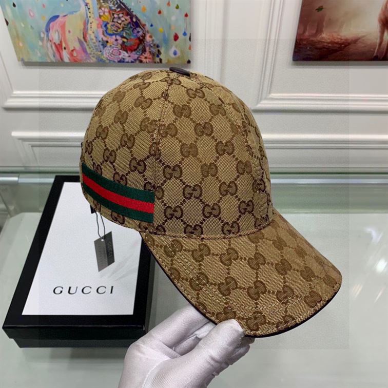 GUCCI GG CANVAS BASEBALL HAT