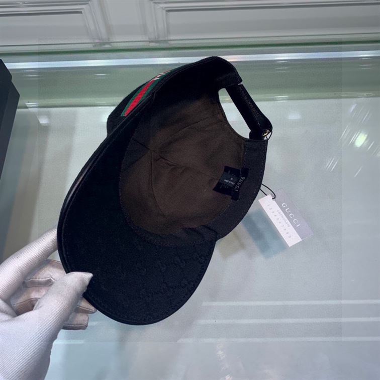 GUCCI GG CANVAS BASEBALL HAT