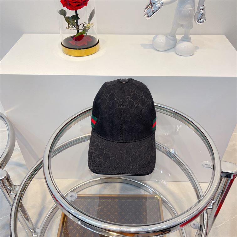 GUCCI GG CANVAS BASEBALL HAT