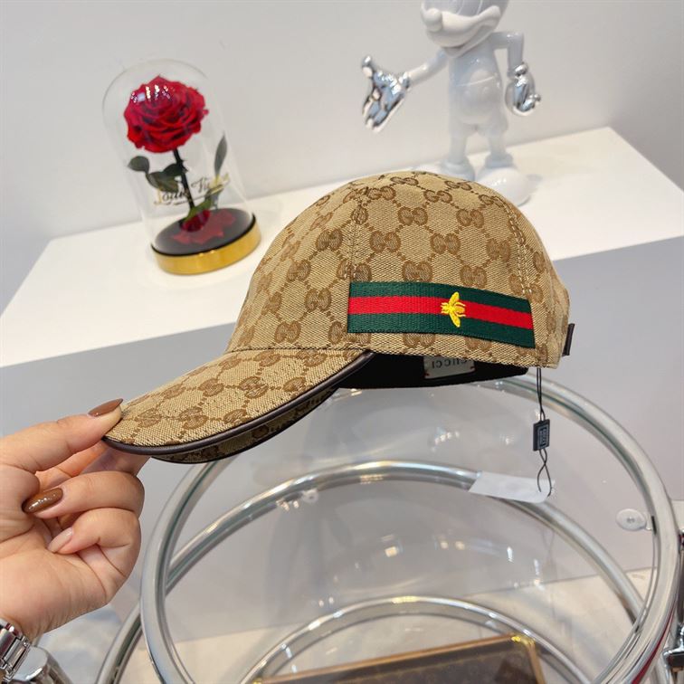 GUCCI GG CANVAS BASEBALL HAT