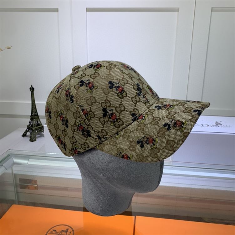 GUCCI GG CANVAS BASEBALL HAT