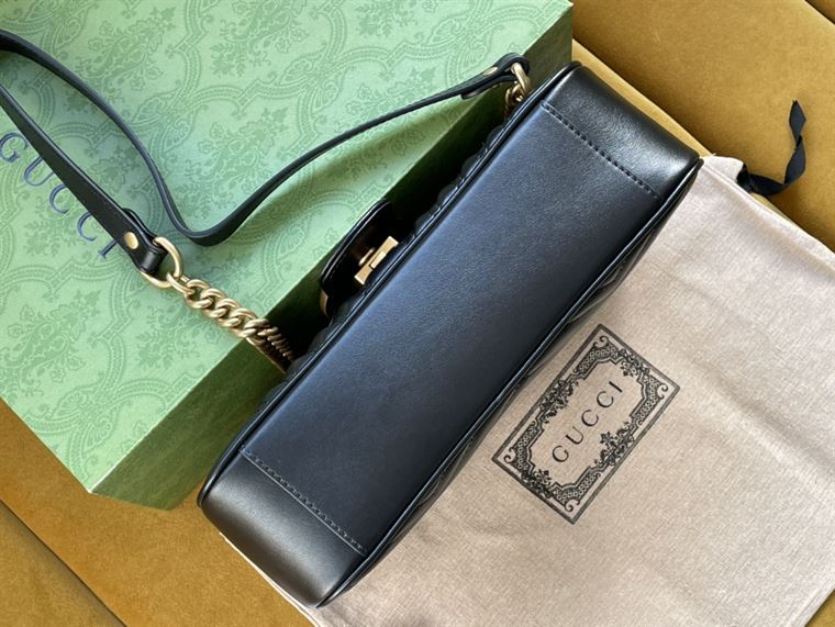 GUCCI GG MARMONT SMALL SHOULDER BAG IN BLACK LEATHER