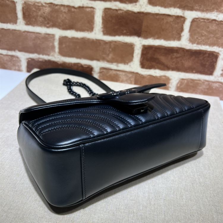 GUCCI GG MARMONT SMALL SHOULDER BAG IN BLACK LEATHER