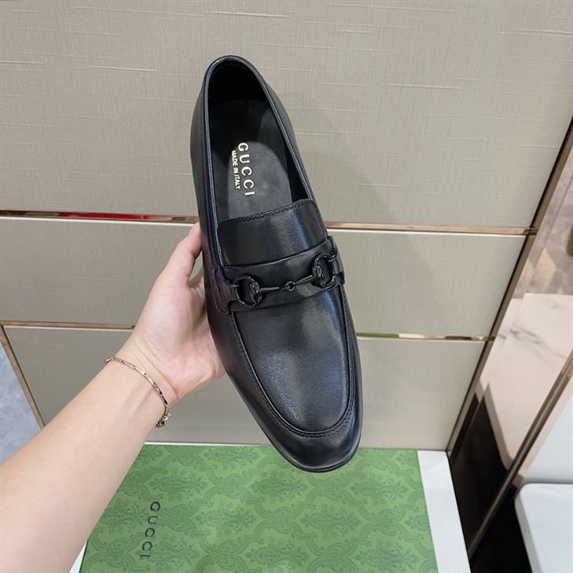 GUCCI HORSEBIT LEATHER LOAFER - GL050