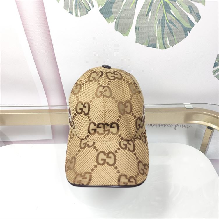 GUCCI JUMBO GG CANVAS BASEBALL HAT