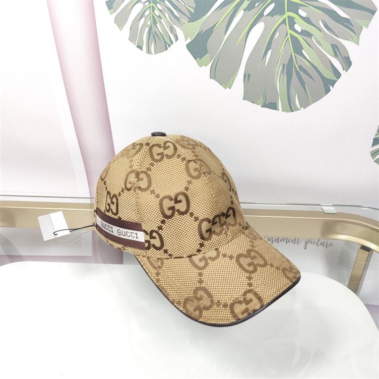 GUCCI JUMBO GG CANVAS BASEBALL HAT