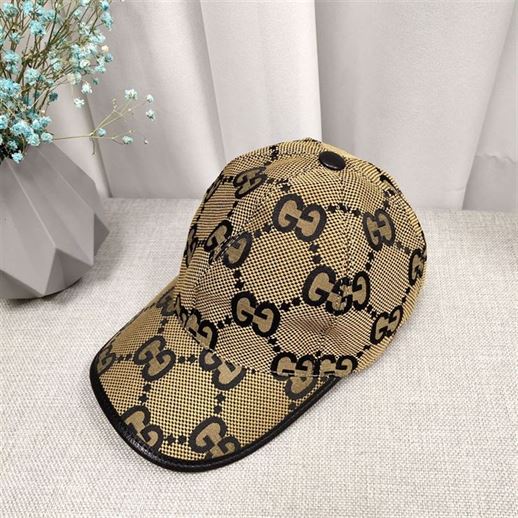 GUCCI JUMBO GG CANVAS BASEBALL HAT