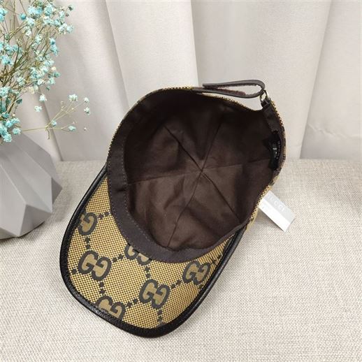 GUCCI JUMBO GG CANVAS BASEBALL HAT