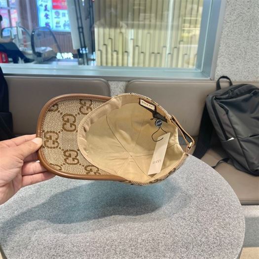 GUCCI JUMBO GG HAT